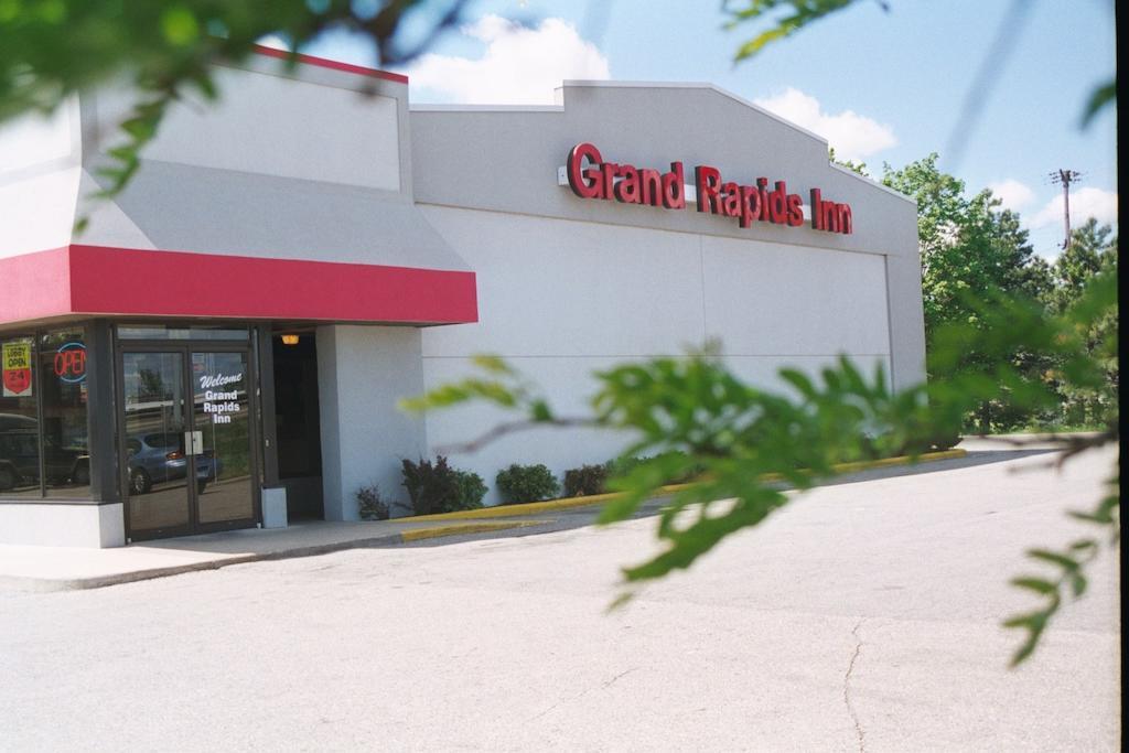 Grand Rapids Inn Уайоминг Екстериор снимка